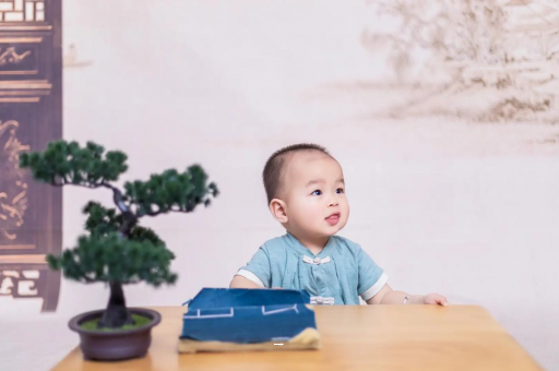 赤壁孕妇几个月有反应